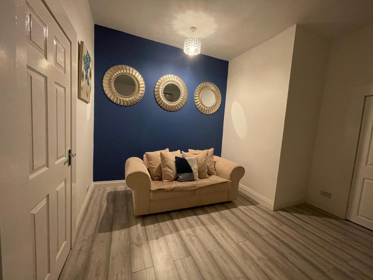 Ferienwohnung Hla Holytown Mossend Exterior foto