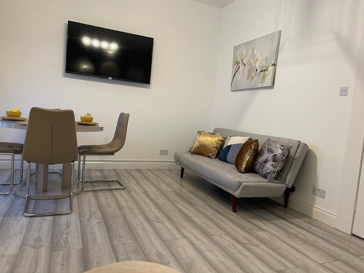 Ferienwohnung Hla Holytown Mossend Exterior foto